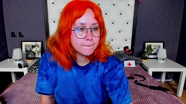 Snapshot of Judith_hypnosiss chatting on 07/29/26, 11:30 Judith hypnosiss online show from 07/29/26, 11:30