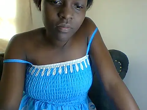 Snapshot of Sexylov25 chatting on 07/14/26, 10:32 Sexylov25 online show from 07/14/26, 10:32