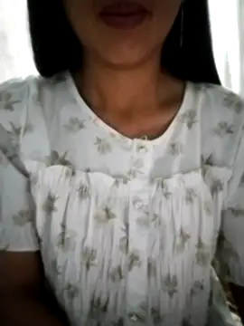 Snapshot of Helen-nn chatting on 07/11/26, 10:22 Helen-nn online show from 07/11/26, 10:22
