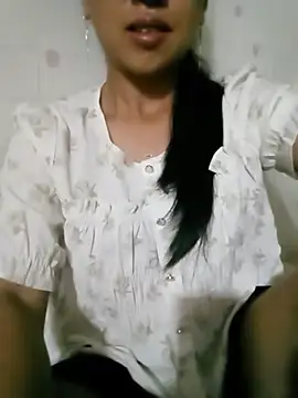 Snapshot of Helen-nn chatting on 07/27/26, 09:22 Helen-nn online show from 07/27/26, 09:22