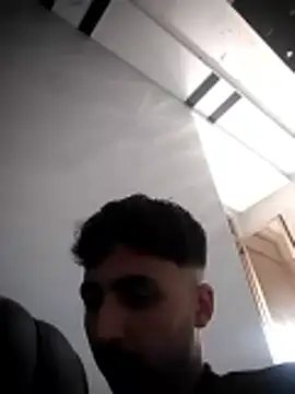 Snapshot of achraf31 chatting on 06/19/26, 03:49 achraf31 online show from 06/19/26, 03:49
