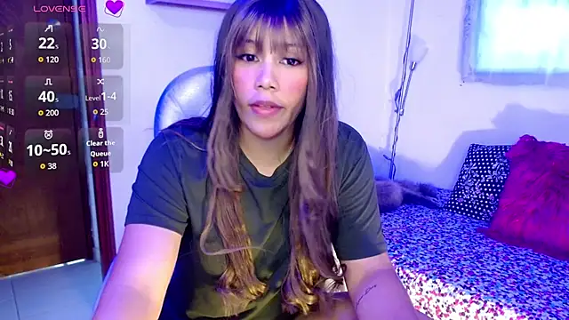 Snapshot of Emmy_Copland chatting on 06/28/26, 02:01 Emmy Copland online show from 06/28/26, 02:01