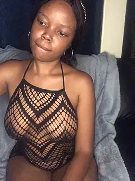 Snapshot of TemptingBabygirl chatting on 06/19/26, 11:52 TemptingBabygirl online show from 06/19/26, 11:52