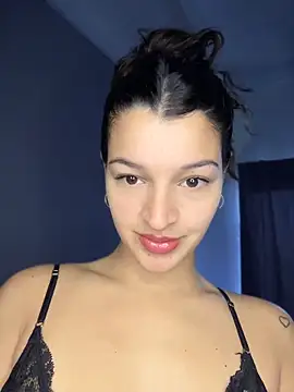 Snapshot of maar-1 chatting on 06/19/26, 05:28 maar-1 online show from 06/19/26, 05:28