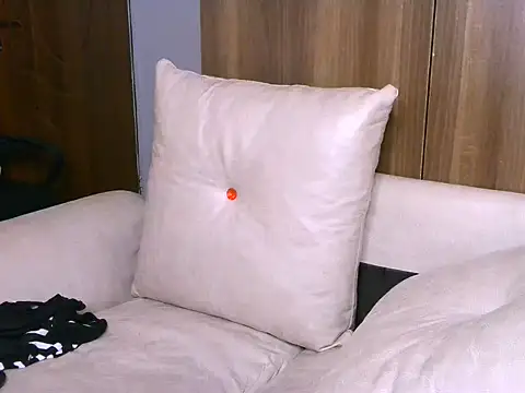 Bustycece online show from 06/20/26, 01:58