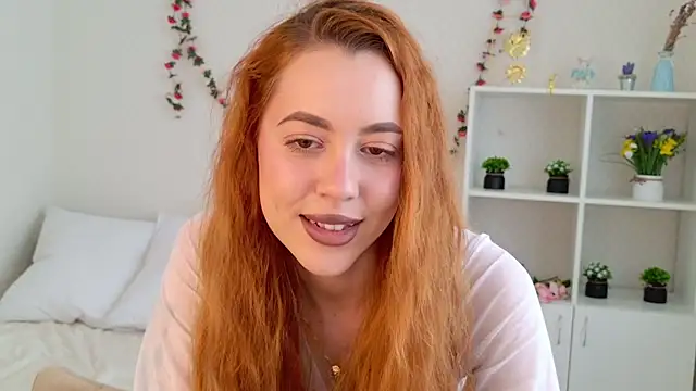 Snapshot of Mirabella_Flower chatting on 07/14/26, 10:21 Mirabella Flower online show from 07/14/26, 10:21