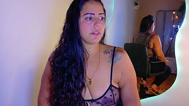 Snapshot of ShelyEvans__ chatting on 07/30/26, 12:09 ShelyEvans online show from 07/30/26, 12:09