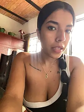 Lia-Rousee online show from 06/16/26, 06:54