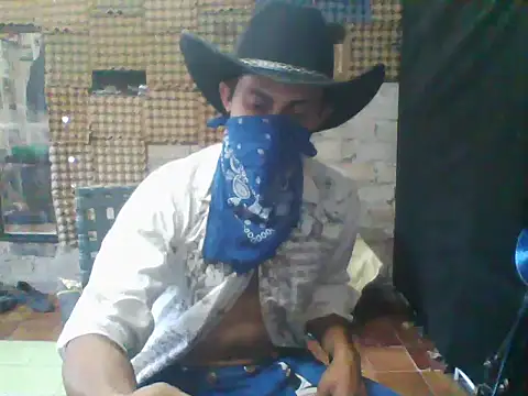 Snapshot of Mexxa_Hott chatting on 06/19/26, 12:48 Mexxa Hott online show from 06/19/26, 12:48