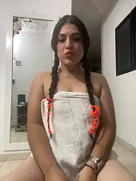 Snapshot of Salsa_Seductre chatting on 07/02/26, 04:40 Salsa Seductre online show from 07/02/26, 04:40
