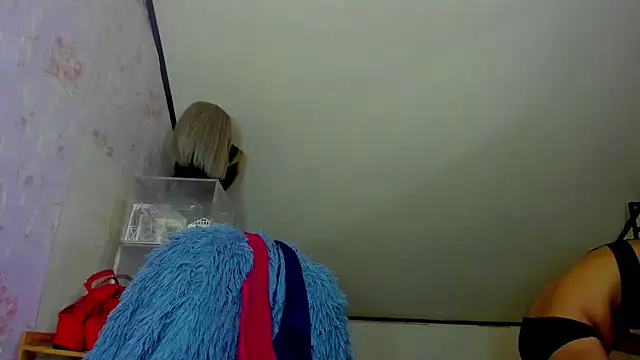 xServiceDollx online show from 03/07/26, 09:50