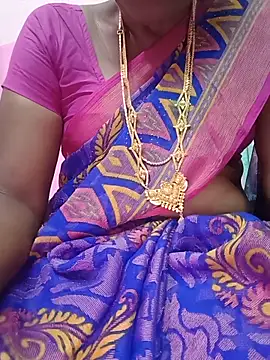 Snapshot of Tamilsexy35 chatting on 06/17/26, 04:52 Tamilsexy35 online show from 06/17/26, 04:52