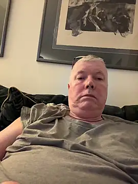 Snapshot of cumboy chatting on 03/22/26, 11:52 cumboy online show from 03/22/26, 11:52