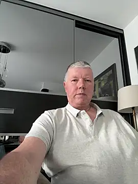 Snapshot of cumboy chatting on 04/13/26, 09:48 cumboy online show from 04/13/26, 09:48