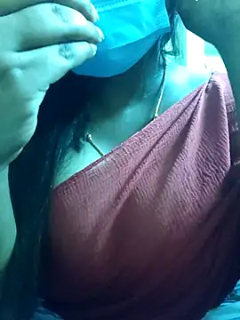 Snapshot of prethutamil chatting on 06/30/26, 04:52 prethutamil online show from 06/30/26, 04:52