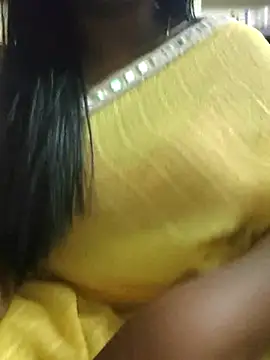 Snapshot of prethutamil chatting on 07/19/26, 06:11 prethutamil online show from 07/19/26, 06:11