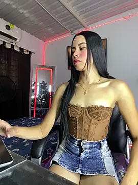 Lesly Cute  online show from 06/20/26, 06:00