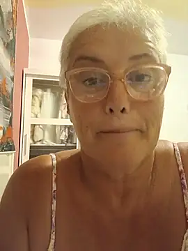 Snapshot of AngelDemon8 chatting on 07/25/26, 08:28 AngelDemon8 online show from 07/25/26, 08:28
