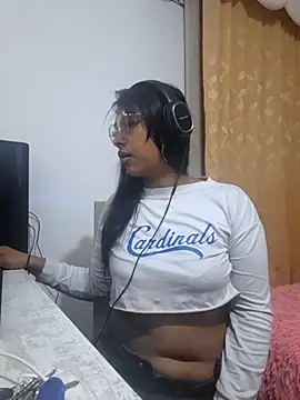 Snapshot of sophiagomezx chatting on 07/15/26, 03:01 sophiagomezx online show from 07/15/26, 03:01