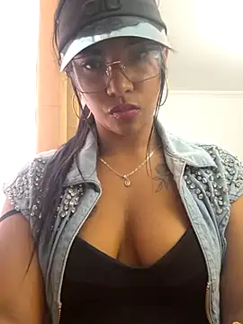 Snapshot of sophiagomezx chatting on 07/15/26, 07:41 sophiagomezx online show from 07/15/26, 07:41