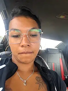 Snapshot of sophiagomezx chatting on 07/26/26, 06:48 sophiagomezx online show from 07/26/26, 06:48