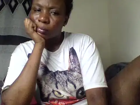 Snapshot of Lovergirlcute chatting on 07/28/26, 11:37 Lovergirlcute online show from 07/28/26, 11:37