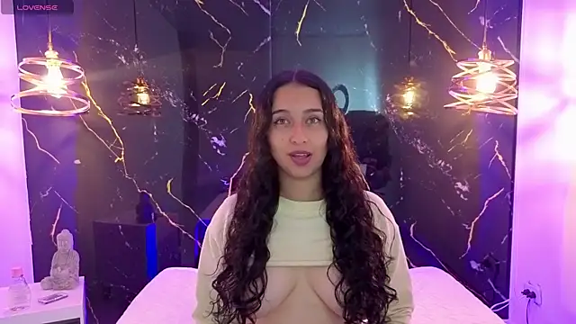 Snapshot of ZoeBlissX chatting on 06/19/26, 11:25 ZoeBlissX online show from 06/19/26, 11:25