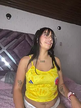 Snapshot of GabyLopez_Pink chatting on 07/08/26, 03:44 GabyLopez Pink online show from 07/08/26, 03:44