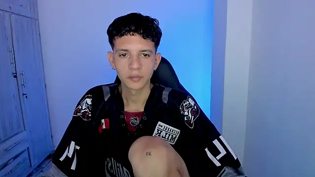 tylerrnova online show from 07/02/26, 03:23