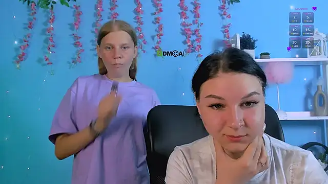 Snapshot of bella_sky11 chatting on 07/09/26, 08:51 bella sky11 online show from 07/09/26, 08:51