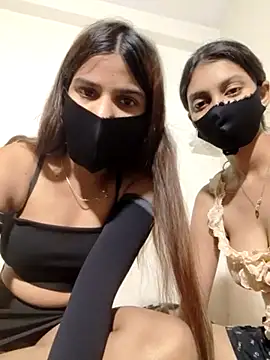 Snapshot of pooja_riya chatting on 07/11/26, 03:09 pooja riya online show from 07/11/26, 03:09