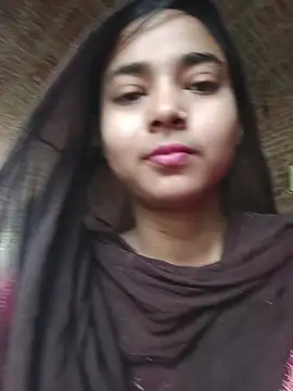 Snapshot of Simran_143 chatting on 07/23/26, 04:21 Simran 143 online show from 07/23/26, 04:21