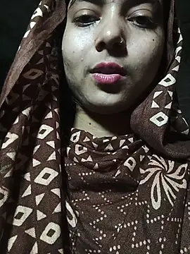 Snapshot of Simran_143 chatting on 08/04/26, 04:20 Simran 143 online show from 08/04/26, 04:20