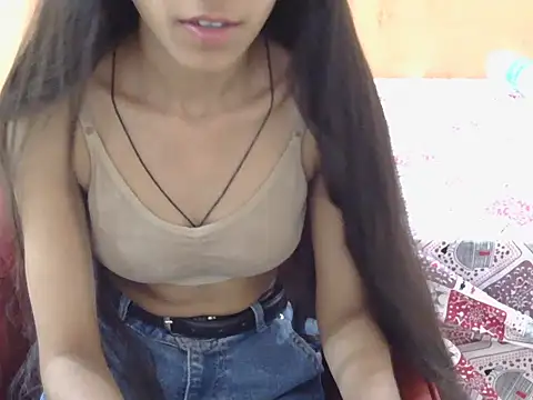 Snapshot of Isha-19 chatting on 06/26/26, 05:23 Isha-19 online show from 06/26/26, 05:23