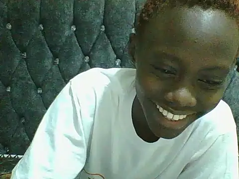 Tish Leylah online show from 06/17/26, 04:41