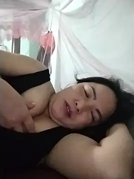 Snapshot of Naaya8109 chatting on 07/21/26, 02:30 Naaya8109 online show from 07/21/26, 02:30