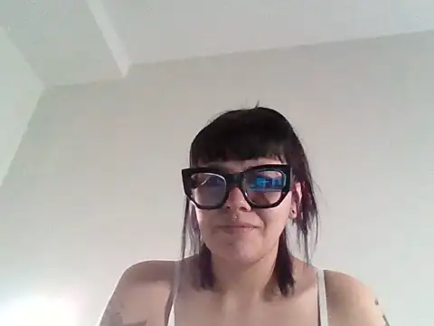 Snapshot of Black_scarlett-25 chatting on 08/07/26, 01:02 Black scarlett-25 online show from 08/07/26, 01:02