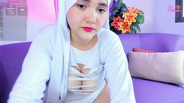 Snapshot of celeste_mill chatting on 08/05/26, 02:42 celeste mill online show from 08/05/26, 02:42