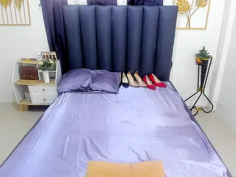Hannah Louissexxx online show from 07/17/26, 10:47