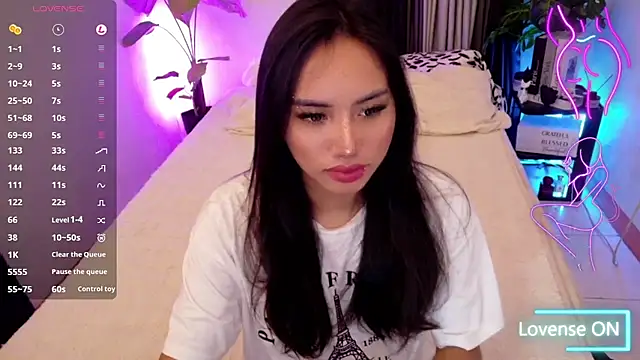 Snapshot of Bell_PepperHot chatting on 08/02/26, 03:43 Bell PepperHot online show from 08/02/26, 03:43
