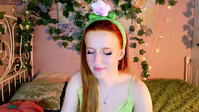 Snapshot of Eva_Bellea chatting on 07/27/26, 12:56 Eva Bellea online show from 07/27/26, 12:56