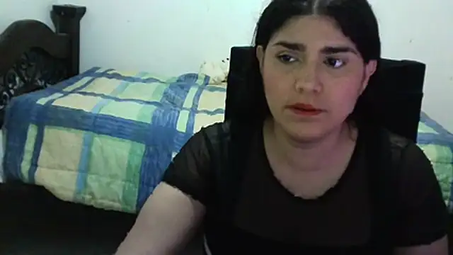 Snapshot of CarolinaMoretti chatting on 07/27/26, 01:23 CarolinaMoretti online show from 07/27/26, 01:23