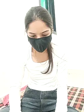 Snapshot of hot_renuu chatting on 06/19/26, 12:09 hot renuu online show from 06/19/26, 12:09