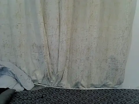 Snapshot of sexyeve1 chatting on 07/18/26, 06:06 sexyeve1 online show from 07/18/26, 06:06