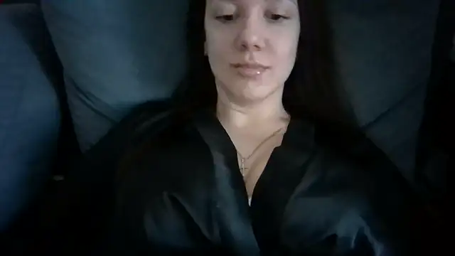 Snapshot of Nivella chatting on 06/23/26, 09:18 Nivella online show from 06/23/26, 09:18