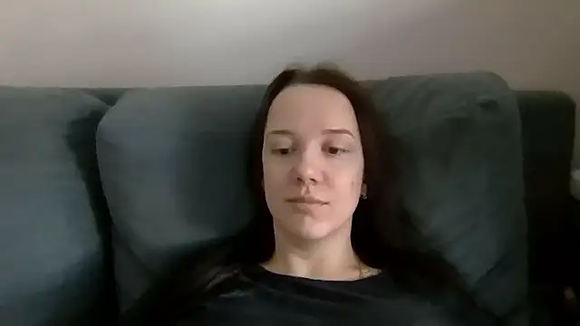 Snapshot of Nivella chatting on 06/27/26, 08:52 Nivella online show from 06/27/26, 08:52