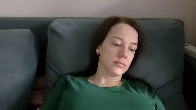 Snapshot of Nivella chatting on 06/29/26, 10:37 Nivella online show from 06/29/26, 10:37