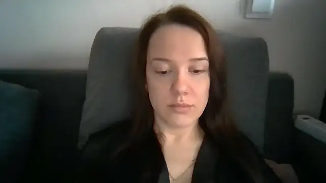Snapshot of Nivella chatting on 06/30/26, 09:54 Nivella online show from 06/30/26, 09:54