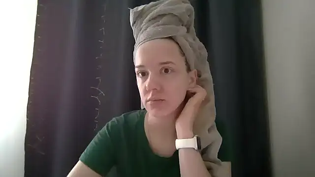 Snapshot of Nivella chatting on 07/06/26, 06:54 Nivella online show from 07/06/26, 06:54
