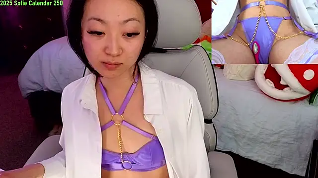 Snapshot of MySweetSofie chatting on 02/14/25, 01:45 MySweetSofie online show from 02/14/25, 01:45